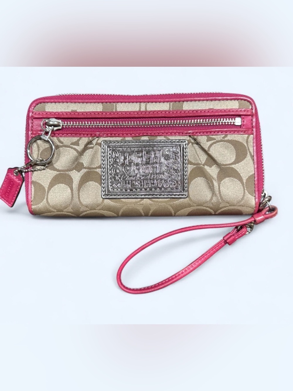 Coach Poppy Signature Wristlet Wallet 💕